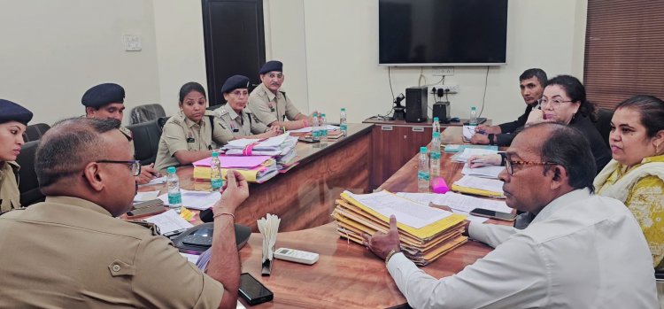 दोषमुक्ति प्रकरणों की समीक्षा हेतु अभियोजन अधिकारियों की IG श्री गर्ग ने ली बैठक