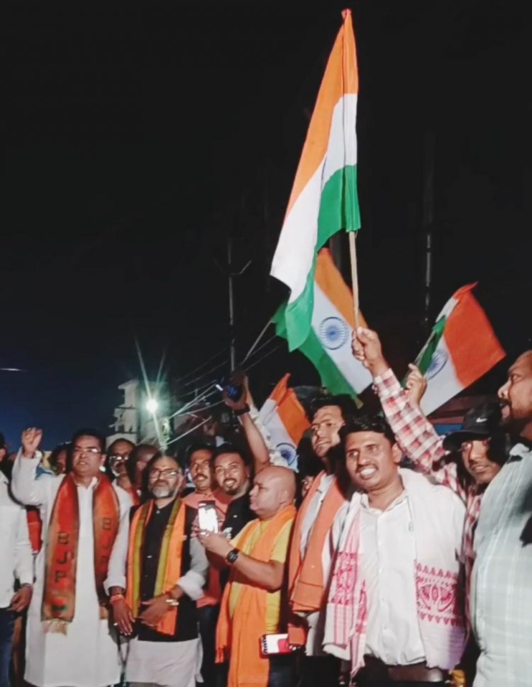 वैशाली नगर विधायक ने निकाली तिरंगा यात्रा, हजारों युवा हुए शामिल