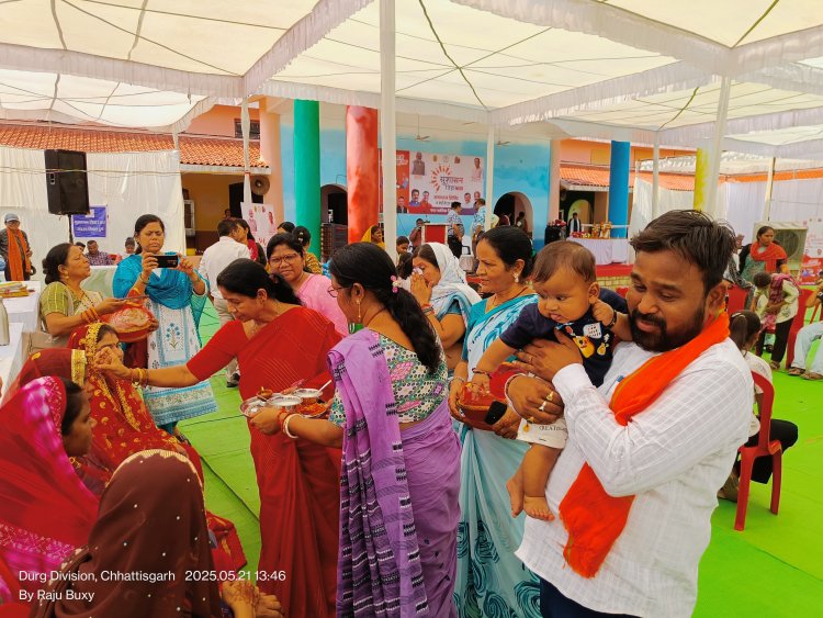 सुशासन में त्वरित आधार कार्ड व पेंशन का हुआ निराकरण