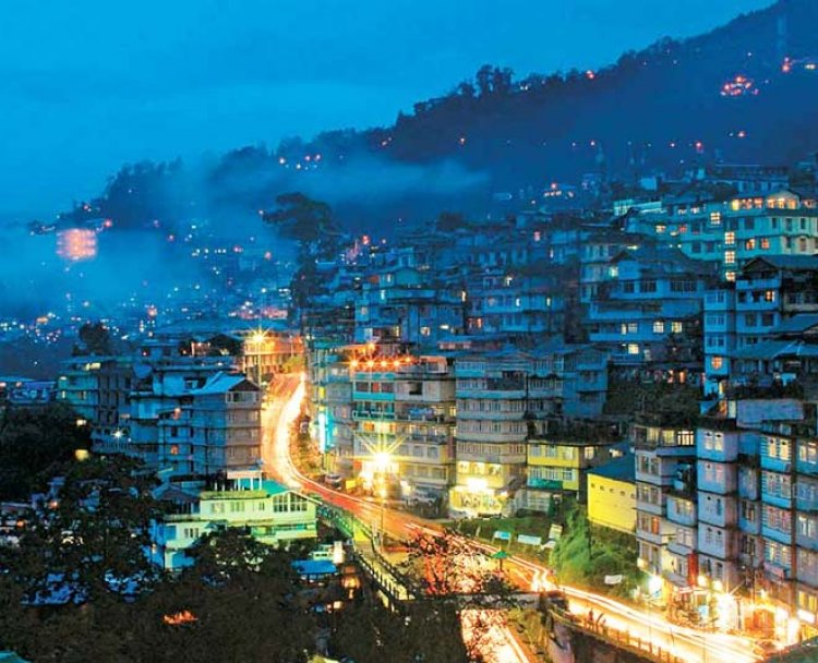सिक्किम घूमने जाने वालों के लिए बड़ा फरमान, 29 मई की सुबह 6 बजे से पहले खाली करके निकल जाएं राजधानी गंगटोक