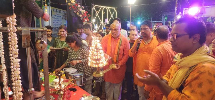 प्रदेशवासियों की सुख-समृद्धि के लिए विधायक ललित चन्द्राकर ने की शनिदेव की पूजा-अर्चना