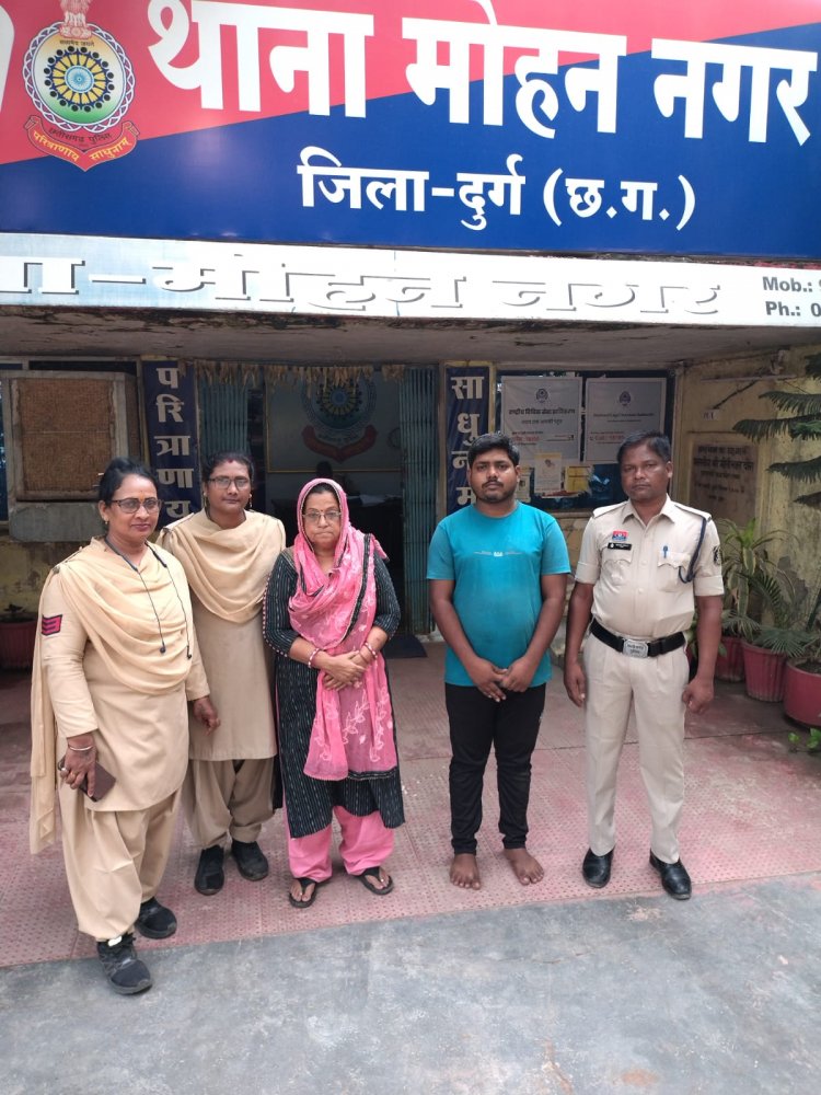 दुर्ग में बांग्लादेशी महिलाओं को आश्रय देने वाली महिला सहित दो गिरफ्तार