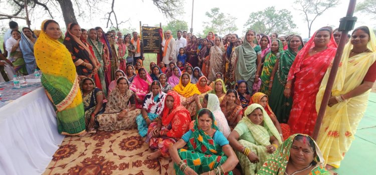 बोरीगारका से कातरो पहुंच मार्ग निर्माण कार्य का भूमिपूजन, दुर्ग ग्रामीण विधायक ललित चंद्राकर ने रखी आधार शिला
