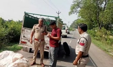 सड़क हादसे के बाद पकड़े गए मवेशी तस्कर