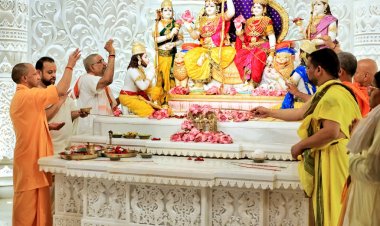 सीता संग अपने भव्य मंदिर में विराजे राजाराम