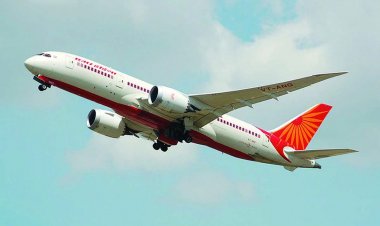 लंदन से मुंबई आ रही थी एअर इंडिया की फ्लाइट, अचानक 7 लोगों की तबीयत बिगड़ने से मची हड़कंप