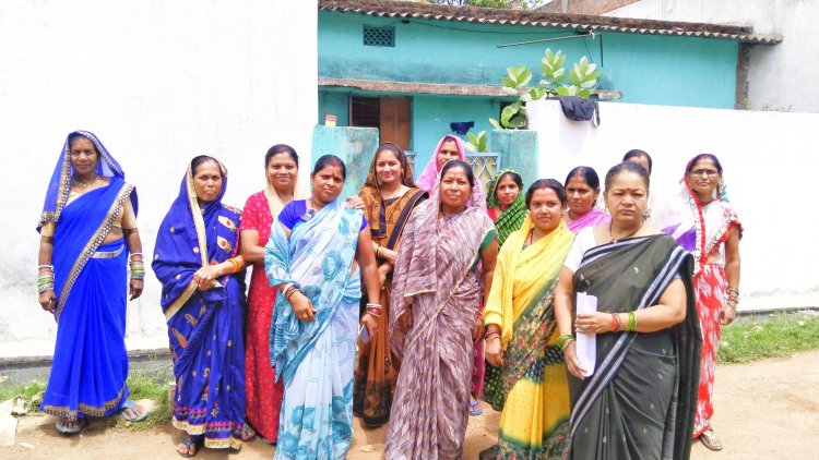 आर्यनगर वासियों ने दी चुनाव बहिष्कार की चेतावनी; कहा टैक्स का पैसा वापस करो या नाली बनाओ, महिलाओं ने खोला मोर्चा