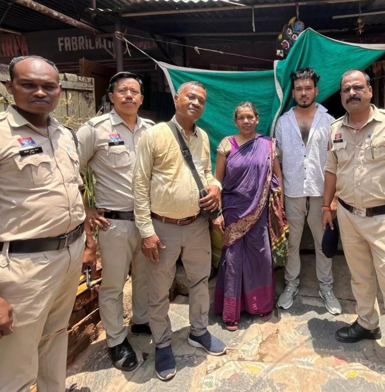 सुपेला थाना के जवानों ने बचाई दो लोगों की जान, जान पर खेलकर किया रैस्क्यू