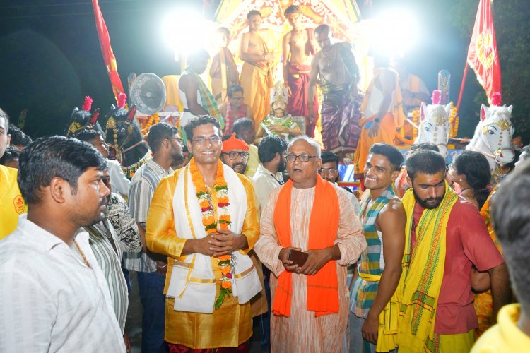 आम जनता की सुख समृद्धि के लिए विधायक देवेंद्र यादव ने जगन्नाथ स्वामी से की कामना