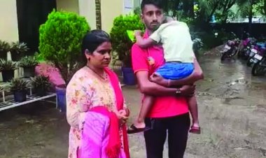 पुलिस गिरफ्त में नर्सरी के बच्चे को पीटने वाला टीचर, पीठ पर मिले गहरे निशान