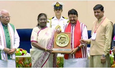 लगातार आठवीं बार स्वच्छता का ताज इंदौर के सिर, सूरत दूसरे स्थान पर