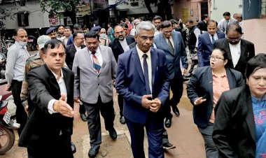 दुर्ग पहुंचे हाईकोर्ट जज पार्थ प्रीतम साहू, अधिवक्ताओं की समस्याएं सुनीं