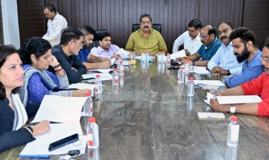 महापौर परिषद की बैठक में विभिन्न कार्य कराने की मिली स्वीकृति