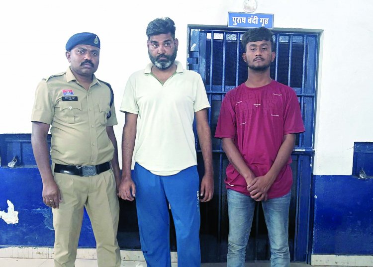 दूसरे की बाइक अपने पास रखना युवक को पड़ा महंगा, दोस्तों ने किया जानलेवा हमला, एक नाबालिग सहित तीन आरोपी गिरफ्तार