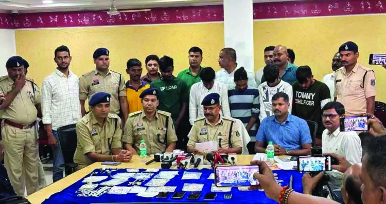 देवार गैंग की कहानी बेनकाब: 30 लाख की चोरी, सोना-चांदी के साथ 6 आरोपी गिरफ्तार