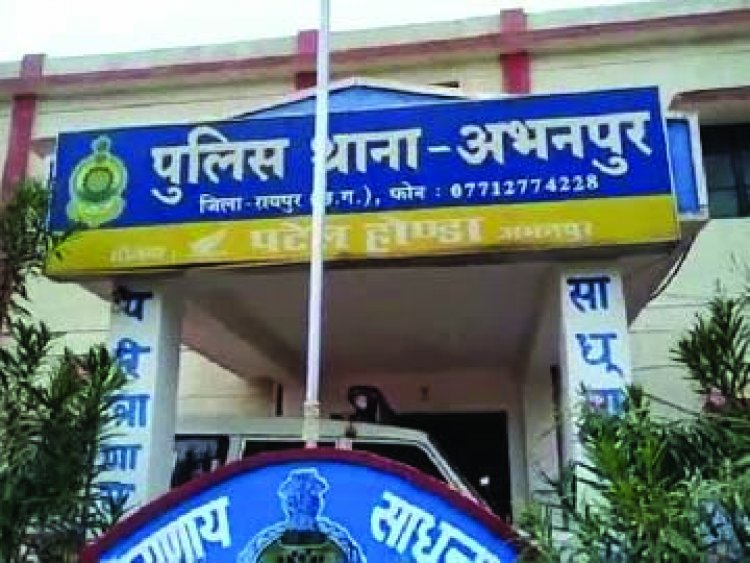 बुजुर्ग दंपति की गला रेतकर हत्या, गांव में फैली सनसनी