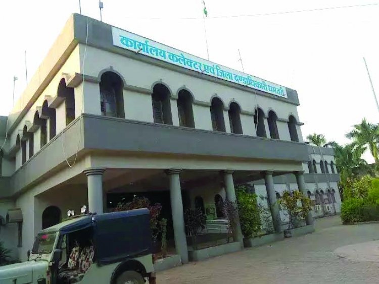 जनदर्शन में हंगामा: युवक ने खुद पर पेट्रोल डालकर की आत्महत्या की कोशिश, आवास योजना को लेकर था नाराज़
