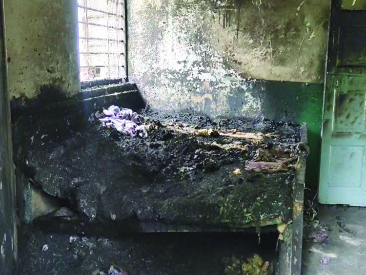 टूटे रिश्ते, जलता घर: भिलाई में मां ने बेटी संग खुद को लगाई आग