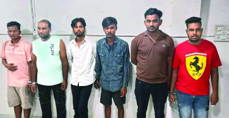 देशभर में मोबाइल चोरी और 1 करोड़ की ऑनलाइन ठगी करने वाला गिरोह पकड़ा गया