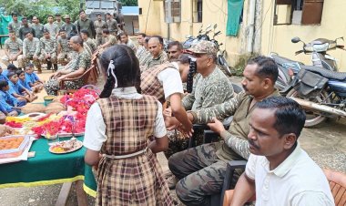 नक्सल प्रभावित क्षेत्र में तैनात सुरक्षा बलों के अधिकारी-कर्मचारियों को छात्राओं ने बांधी राखी