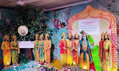 श्री कृष्ण के दिव्य कर्तव्यों से सुसज्जित भव्य झांकी बनी आकर्षण का केंद्र