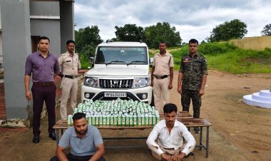 बोलेरो में 84 लीटर देशी शराब जब्त, दो आरोपी गिरफ्तार