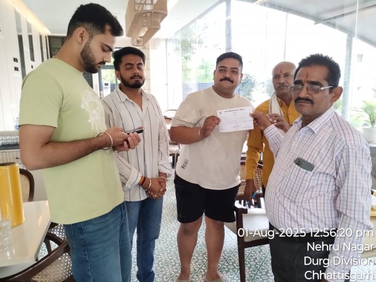 प्रतिष्ठानों में गंदगी फैलाने एवं सिंगल यूज प्लास्टिक पर कार्रवाई