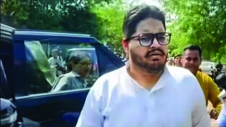 मुख्तार अंसारी का छोटा बेटा गिरफ्तार, कुर्क संपत्ति को बचाने किया था मां का फर्जी हस्ताक्षर
