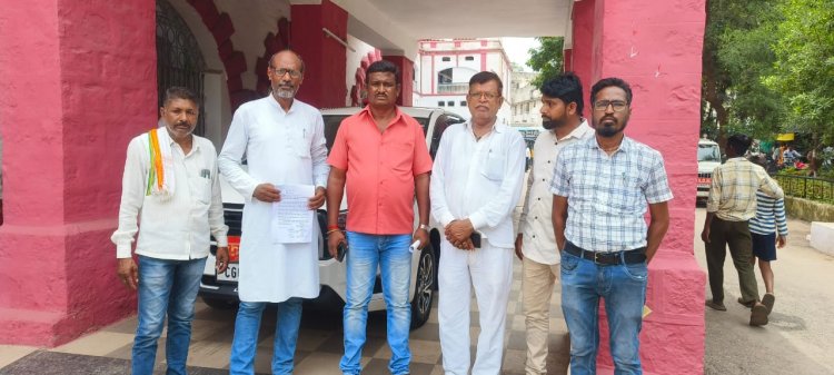 कांग्रेस के प्रतिनिधि मंडल ने फॉर्मर आईडी की समस्याओं को लेकर मुख्यमंत्री के नाम सौंपा ज्ञापन