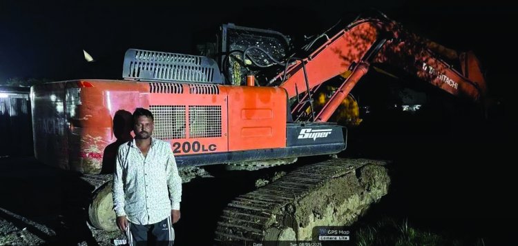खनिज विभाग ने 2 चैन माउंटेन और 3 ट्रैक्टर किए जब्त