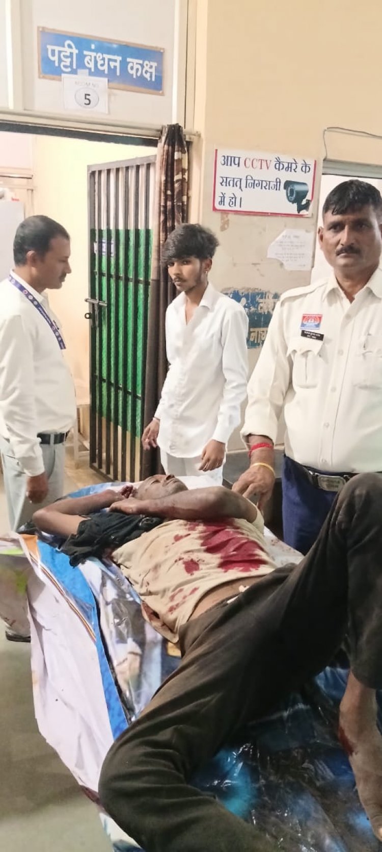 भिलाई में सड़क हादसा, पुलिस की तत्परता से बची घायल युवक की जान