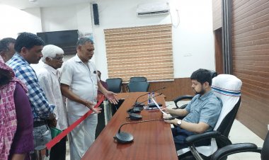 आवासीय क्षेत्र में प्रदूषण फैला रहा क्रेशर प्लांट, नागरिकों ने की औद्योगिक क्षेत्र में स्थानांतरण की मांग