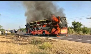चलती बस में लगी भीषण आग, 20 से ज्यादा यात्रियों की मौत, कई झुलसे