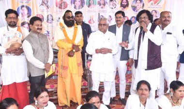 महिला पंथी की पुरोधा स्व. अमृता बारले को किया गया याद, मोरिद में राज्य स्तरीय सांस्कृतिक समारोह में झलका छत्तीसगढ़ी रंग, विधायक कोर्सेवाडा ने कहा-महिला पंथी को स्थापित करने में स्व. अमृता का योगदान अतुलनीय