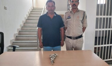 वैशाली नगर पुलिस की बड़ी कार्रवाई, देशी कट्टा लहराकर लोगों को डराने वाला आरोपी गिरफ्तार