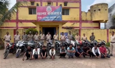 मोटरसाइकिल चोरी गिरोह का पर्दाफाश, 10 आरोपी गिरफ्तार, 11 बाइकें बरामद