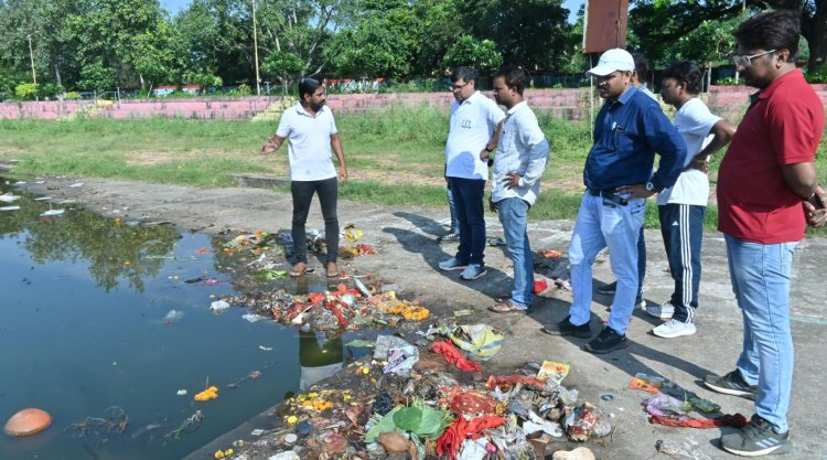 आयुक्त ने फल मण्डी फटाका दुकान का स्थल परिवर्तन करने के दिए निर्देश
