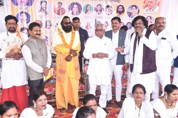 महिला पंथी की पुरोधा स्व. अमृता बारले को किया गया याद, मोरिद में राज्य स्तरीय सांस्कृतिक समारोह में झलका छत्तीसगढ़ी रंग, विधायक कोर्सेवाडा ने कहा-महिला पंथी को स्थापित करने में स्व. अमृता का योगदान अतुलनीय