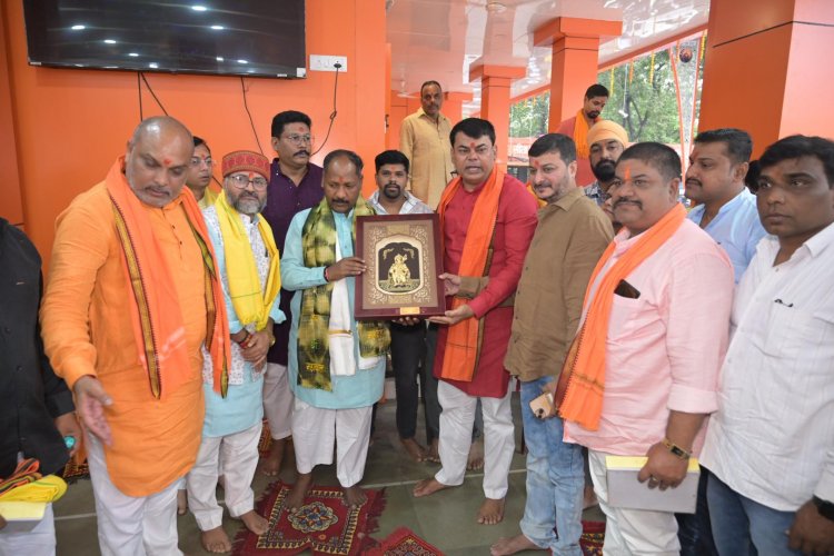 सेक्टर-9 हनुमान मंदिर में 501 किलो लड्डू का भोग