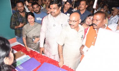 विभागीय स्टॉल बने आकर्षण का केंद्र, मंत्री गजेंद्र यादव ने क्या निरीक्षण