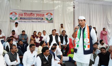 विधायक देवेन्द्र ने उपवास रखकर किया सरकार के नई गाइड लाइन का विरोध