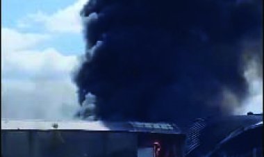 इमरजेंसी लैंडिंग के दौरान प्लेन क्रैश, 7 लोगों की मौत