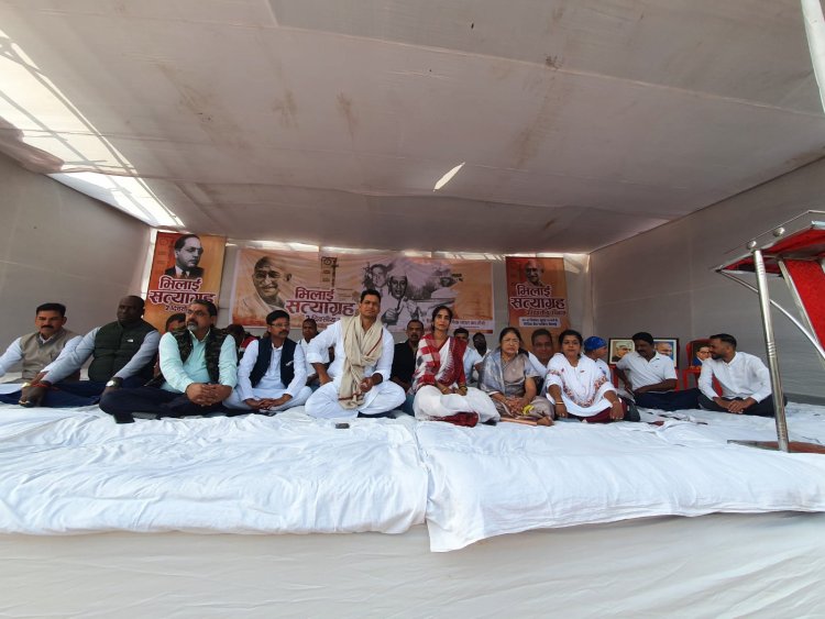 भिलाई की जनता के मुद्दों पर विधायक देवेंद्र यादव का दो दिवसीय गांधीवादी सत्याग्रह शुरू