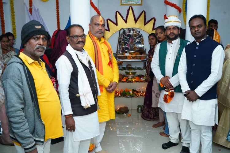 गुरु घासीदास के आदर्शों पर चलकर ही एक सशक्त, शिक्षित और समृद्ध समाज का निर्माण संभव है-विधायक ललित चंद्राकर 