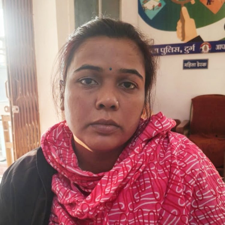 ज्वेलरी दुकान से चोरी करने वाली महिला गिरफ्तार