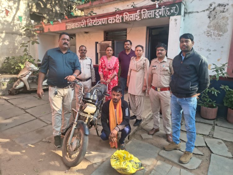 आबकारी विभाग ने मध्य प्रदेश की अवैध मदिरा सहित दो आरोपियों को धर दबोचा 