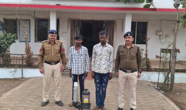 पंचायत का सबमर्सिबल पंप चोरी: अंजोरा पुलिस ने दो आरोपियों और एक अपचारी बालक को पकड़ा