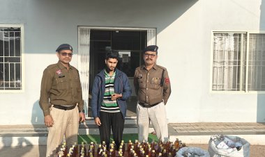 दुर्ग में नकली शराब कारोबार का खुलासा, भारी मात्रा में बोतल, पौवा और होलोग्राम जब्त