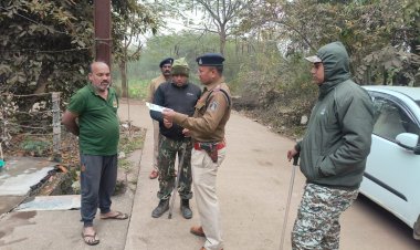 सुबह 5 बजे से पुलिस ने चलाया सर्च ऑपरेशन, 18 संदिग्धों के फिंगरप्रिंट लिए गए