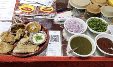 संस्कृति और स्वाद का उत्सव, फूड फेस्टिवल में वेज-नॉनवेज और मिठाइयों की रही भरमार